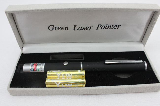 stylo laser mignon et 100mw puissant