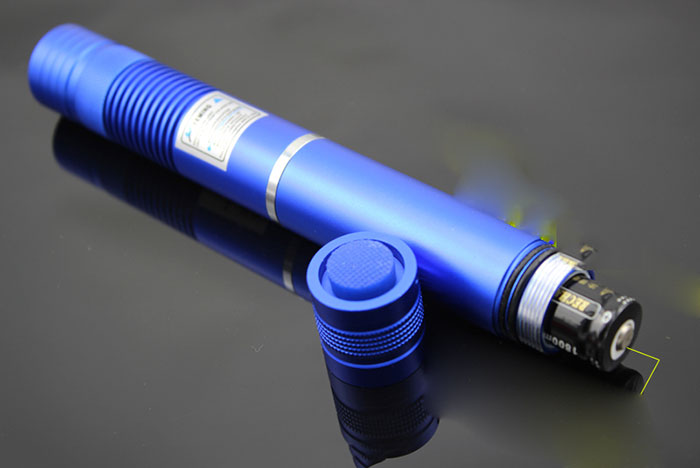 pointeur laser bleu style bleu