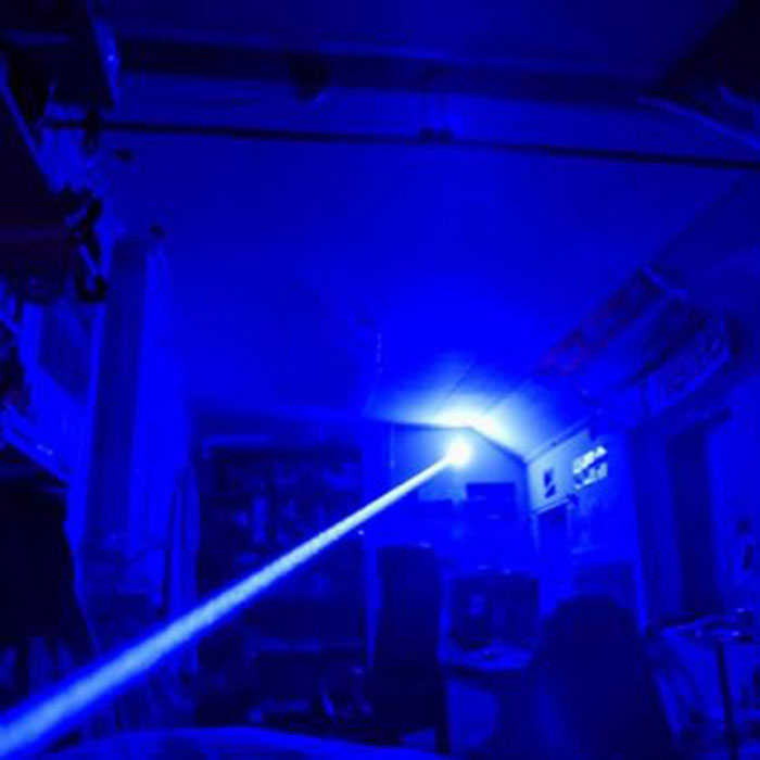 laser pointeur bleu