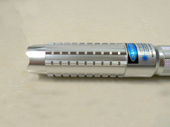 stylo laser bleu