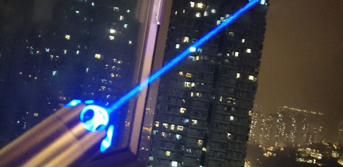 Allonger bleu pointeur laser puissant