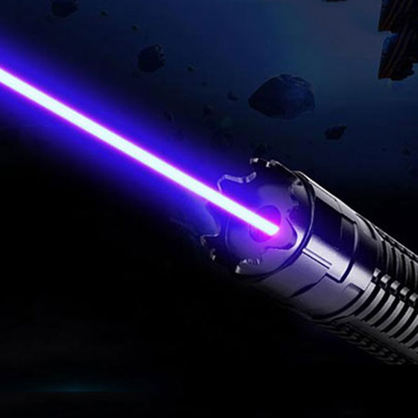pointeur laser bleu-violet